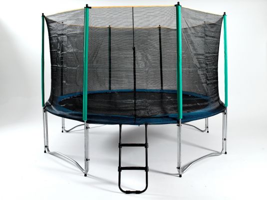 13ft trampoline with enclosure